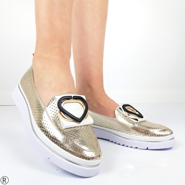 Обувки от естествена кожа в златист цвят-  Amanda Gold 10385 