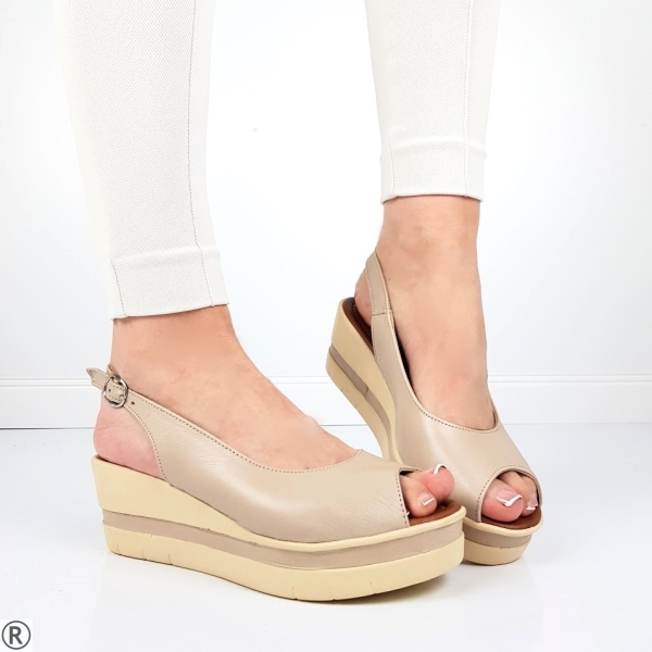 Сандали от естествена кожа на платформа- Amanda Beige 10386