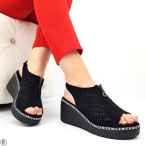 Черни сандали на платформа- Siena Black 10388