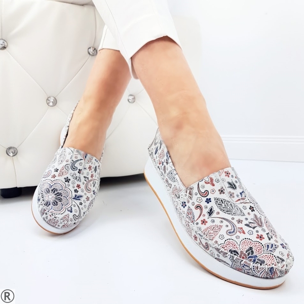 Обувки от естествена кожа с цветен принт- Klara White 10431