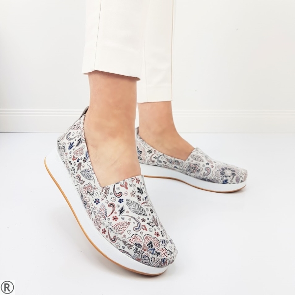 Обувки от естествена кожа с цветен принт- Klara White 10431