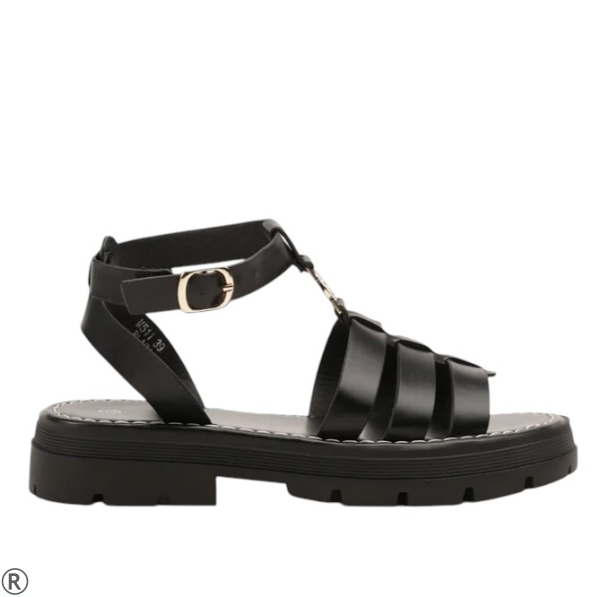 Черни сандали на равна платформа- Izabel Black 10525