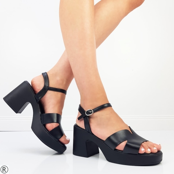 Черни удобни сандали на ток и платформа- Melani Black 10670