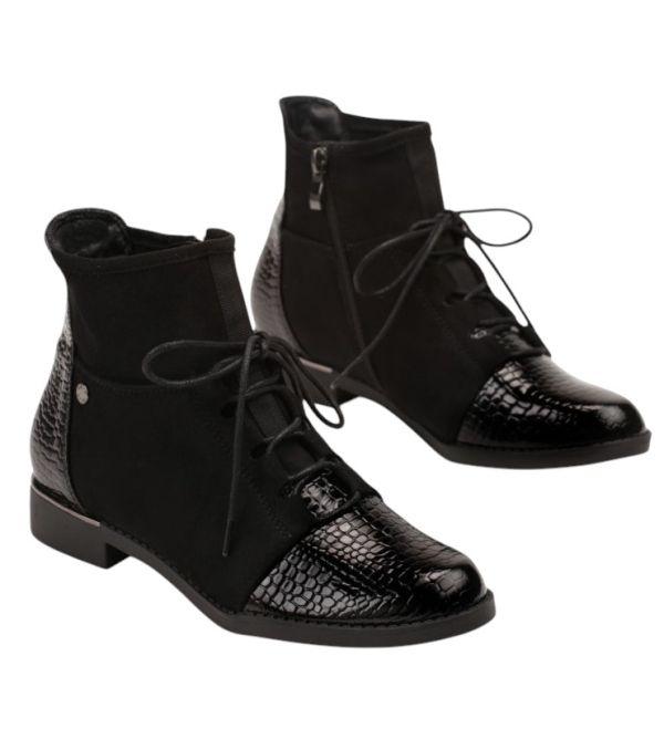 Черни равни боти от велур и лак- Lura Black 11231