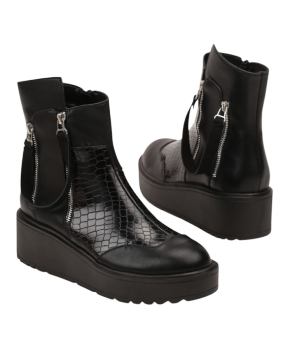 Черни боти на платформа с цип- Chelsi Black 11234