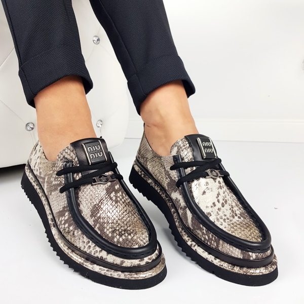 Обувки от естествена кожа със змийски принт- Rene 11266