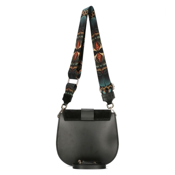 Черна чанта от естествена кожа с дълга дръжка- EGO Totemic 11318