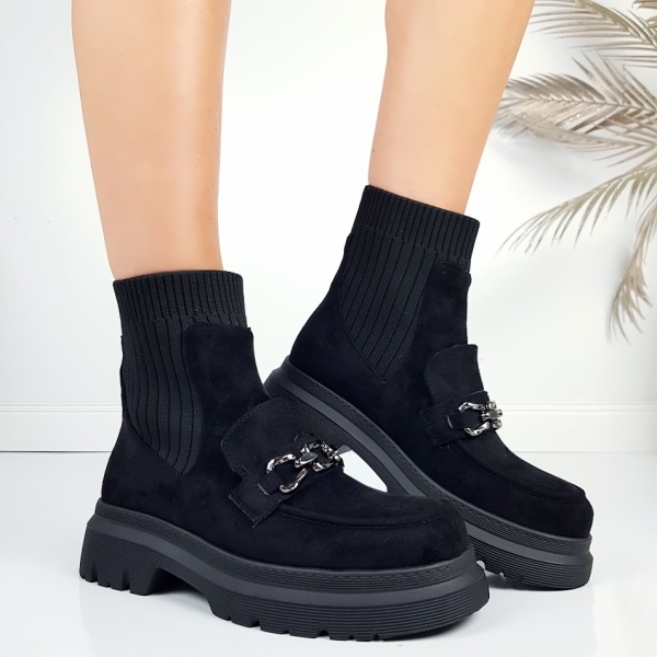 Черни равни боти от велур с плетиво- Eliza Bulgaria 11415