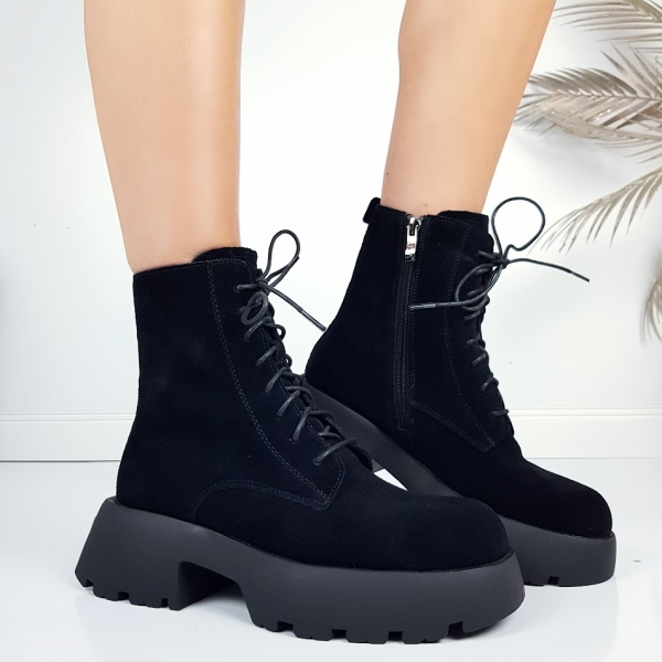 Черни боти от естествен велур на равна платформа- Eliza Bulgaria 11416