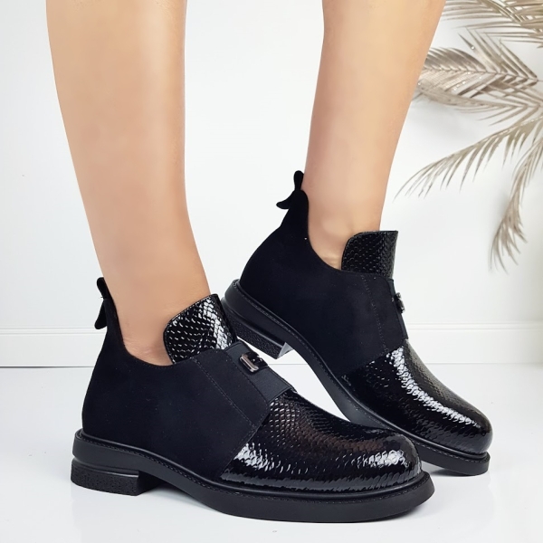 Черни дамски боти от велур и лак- Klara Black 11244