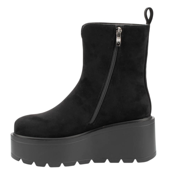 Черни велурени боти на платформа- Eliza Bulgaria 11421