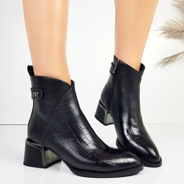 Стилни черни боти на широк ток с кроко принт- Eliza Bulgaria 11469