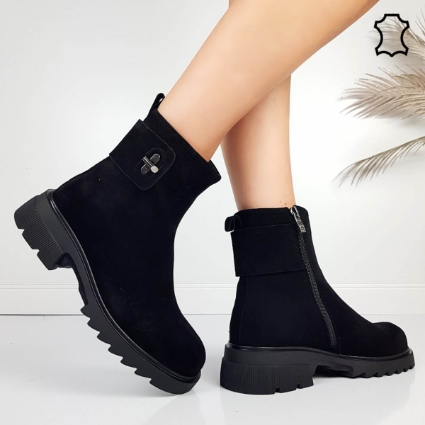 Черни равни боти от естествен велур- Eliza Bulgaria 11474