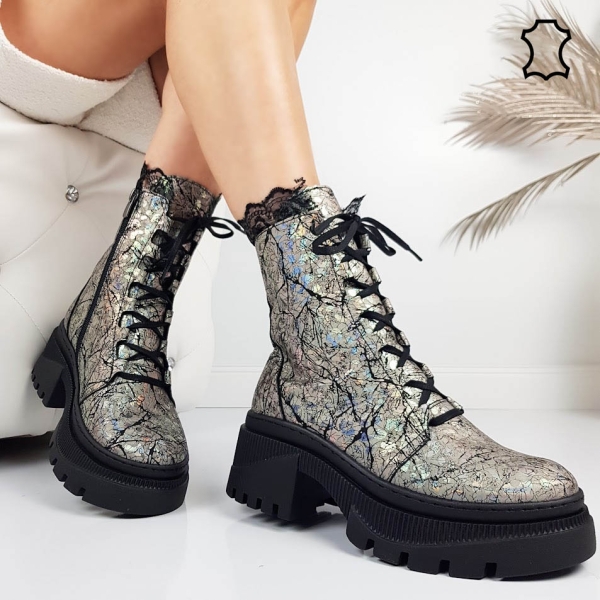 Боти от ефектна естествена кожа на масивно ходило- Ambyr Gold 11495