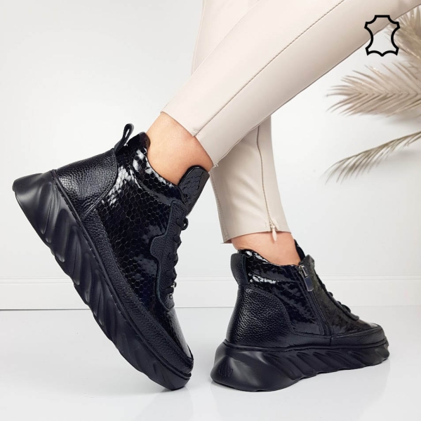 Черни боти от естествена кожа със змийска шарка - Darena Black 11552