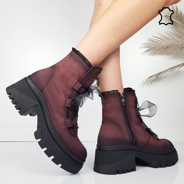 Боти от естествена кожа  в цвят бордо - Tina 11573