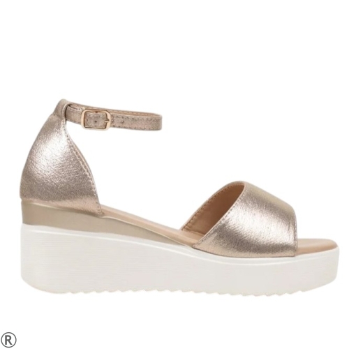 Златисти дамски сандали на платформа- Serena Gold 10530