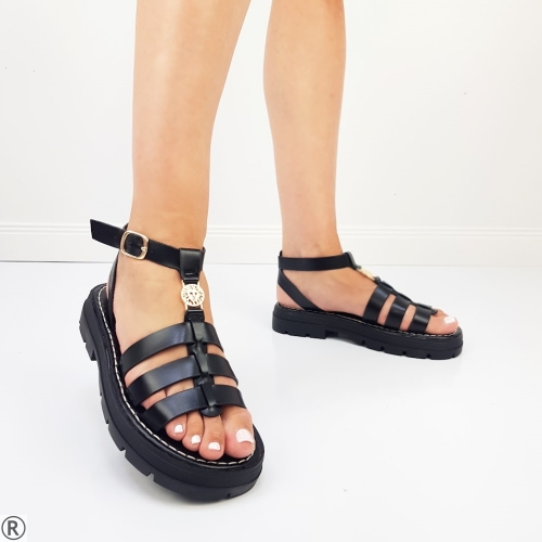 Черни сандали на равна платформа- Izabel Black 10525
