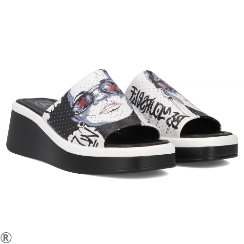 Черни дамски чехли на платформа естествена кожа - Keila Black 11010