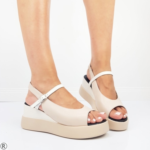 Бежови сандали на платформа- Mira Beige 10676