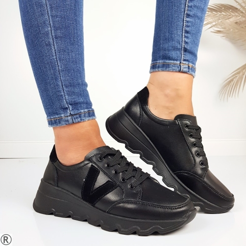 Черни маратонки от естествена кожа- Mira Black 11114