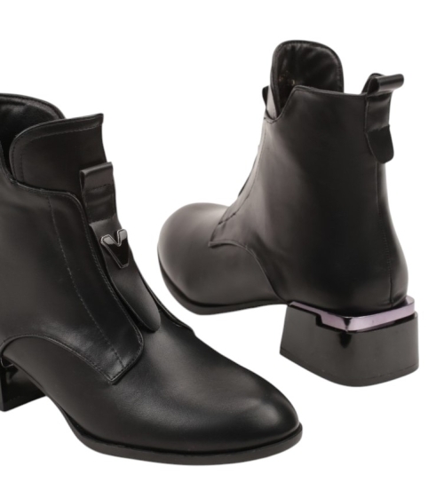 Черни кожени боти на широк ток- Sidni  Black 11239