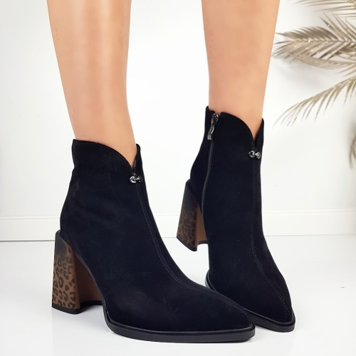 Черни боти от естествен велур на ефектен леопардов ток- Eliza Bulgaria 11397