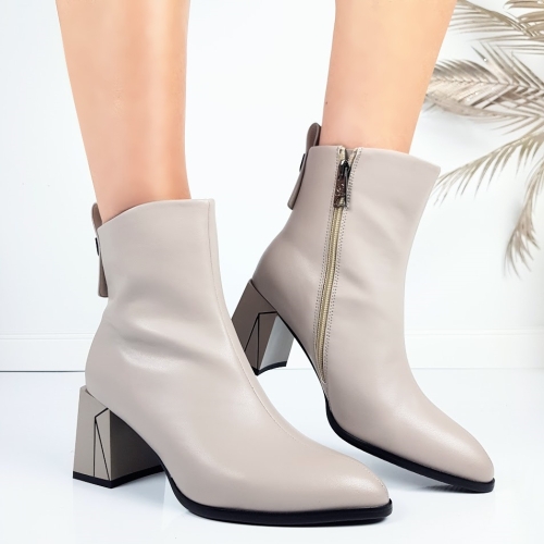 Елегантни боти от естествена кожа в бежов цвят- Viola Beige