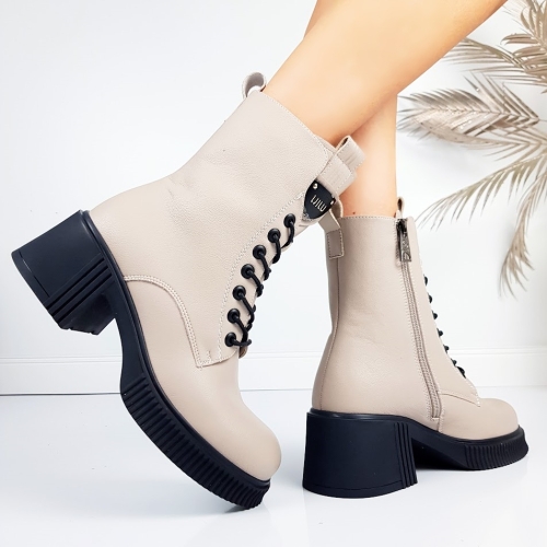 Бежови боти на ток и платформа- Greta Beige 11338