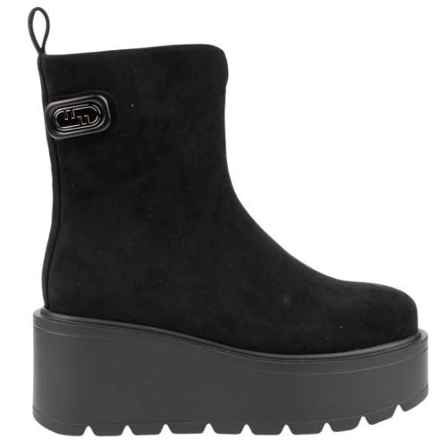 Черни велурени боти на платформа- Eliza Bulgaria 11421