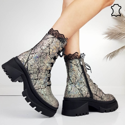 Боти от ефектна естествена кожа на масивно ходило- Ambyr Gold 11495