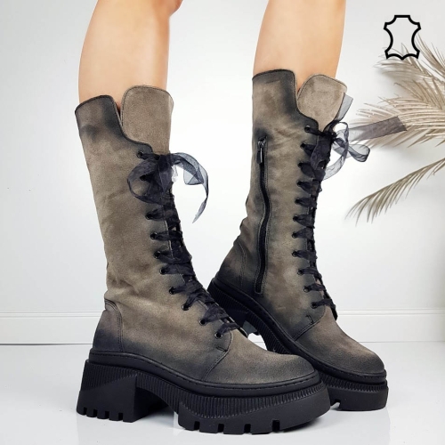 Ботуши от естествен велур на платформа- Adena 11498