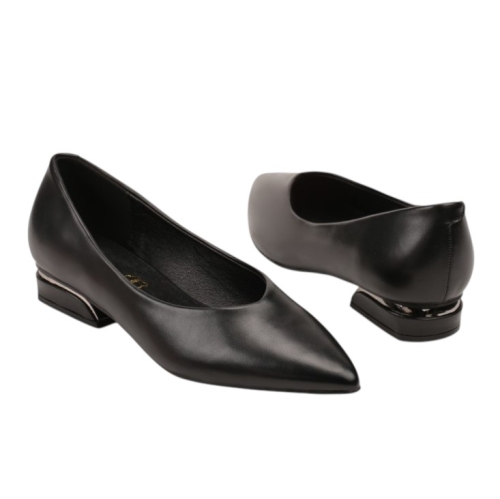 Черни остри обувки на удобен щирок ток- Katlin Black 11702