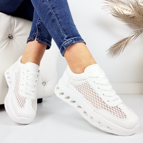 Бели маратонки с дишаща мрежа- Jaki White 11755