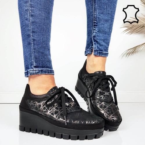 Черни обувки от естествена кожа с ортопедична стелка- Hana Black 11718