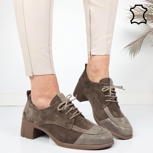 Обувки от естествен велур на широк ток- Frea Taupe 11792